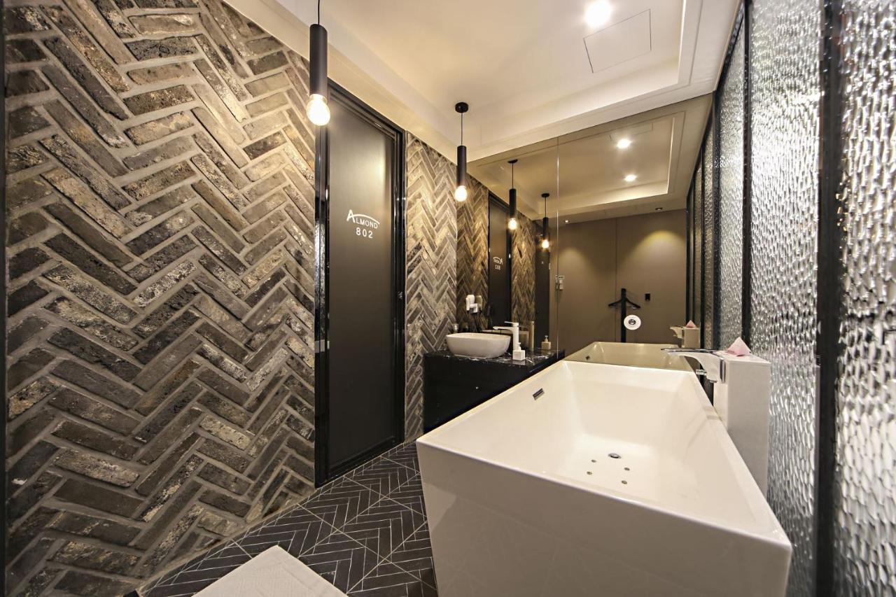 Masan Almond Hotel Changwon Exterior foto